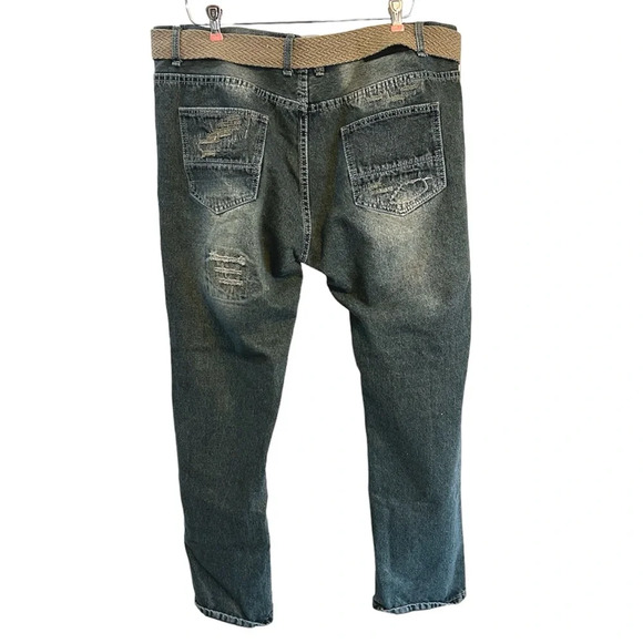 Swiss Cross Men’s Jeans 42/32 Blue Distressed Comes with Belt - Picture 2 of 8